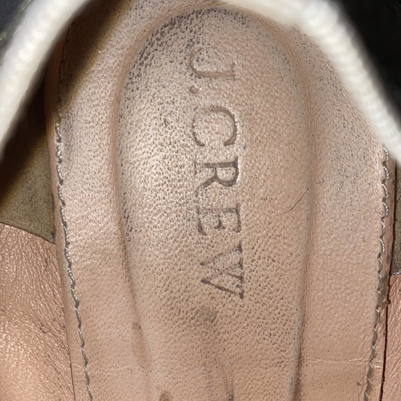 JCrew pointy flats with bow. - Picture 5 of 5